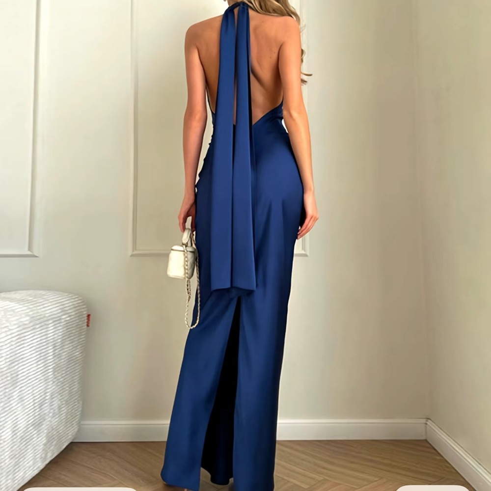 NEW Elegant Blue Evening Gown